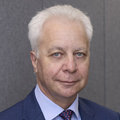 This is profile picture of Mark Breuer, who is a Chair.