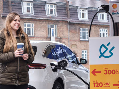 4.5 billion tonnes of fossil oil is consumed every year